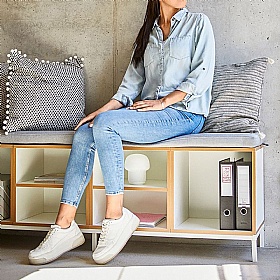 Novigami Quube Stand