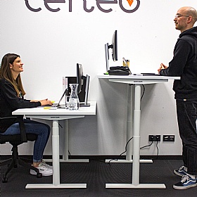 Novigami Josi Standing Desk - Electric Height Adjustable