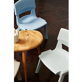 Postura Classroom Chairs